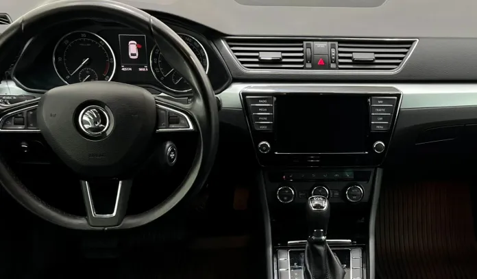 Detailní čištění interiéru auta